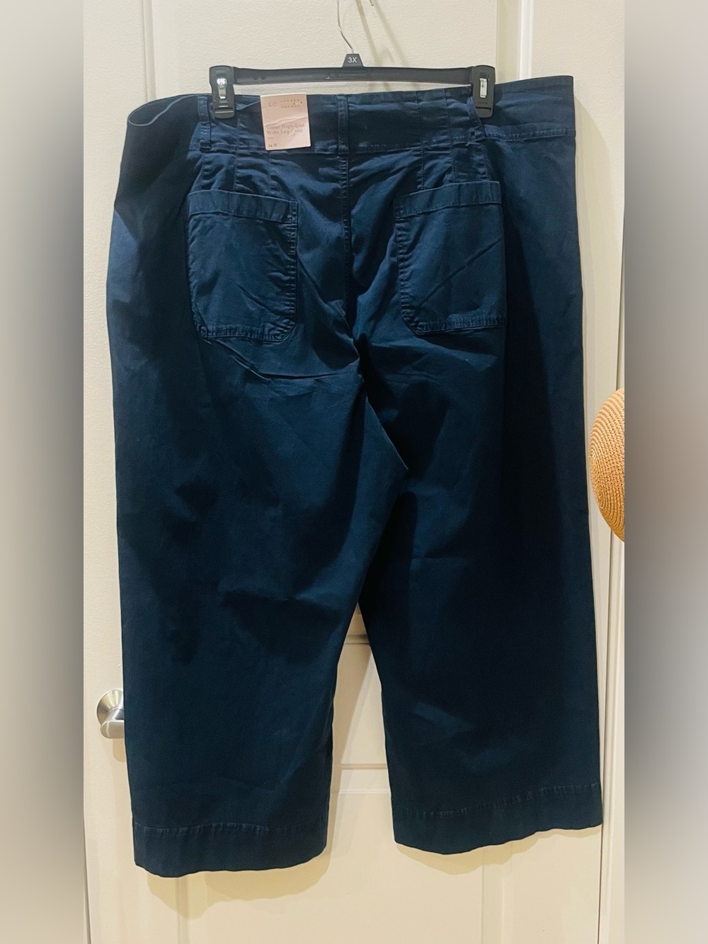NEW…LC Lauren Conrad Super High-Waist Wide-Leg Crop Pants - Picture 4 of 4